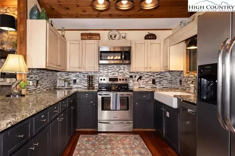 239 Elk Ridge Rd, Deep Gap, NC 28618 photo 16