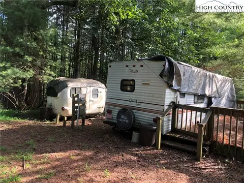 830 Moon Ridge Rd, Crumpler, NC 28617 photo 4