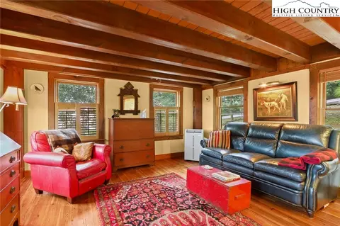 Living - 1040 Blackberry Rd, Boone, NC 28607 photo 4 of 9