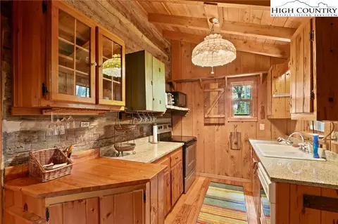 Kitchen - 1040 Blackberry Rd, Boone, NC 28607 photo 2 of 3