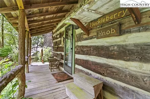 1040 Blackberry Rd, Boone, NC 28607