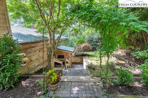 Exterior - 168 Leigh Cir, Boone, NC 28607 photo 2 of 17