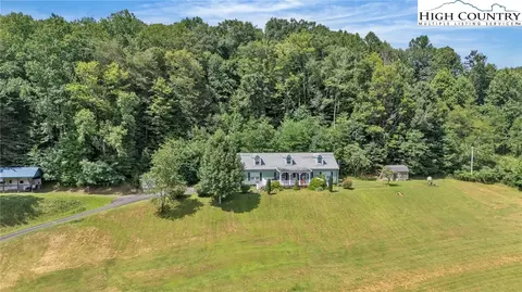 3786 Peak Rd, Creston, NC 28615