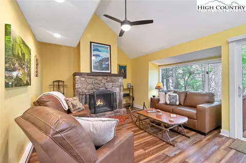 Living - 101 Ladybug Ln #8A, Beech Mountain, NC 28604 photo 2 of 6
