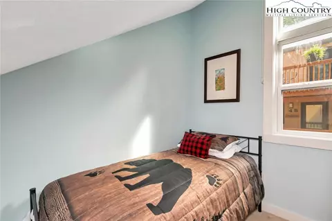 Bedroom - 101 Ladybug Ln #8A, Beech Mountain, NC 28604 photo 4 of 8