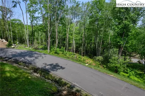 Es-30 Eagle Springs Trail, Banner Elk, NC 28604