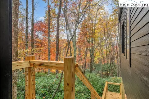 Exterior - 106 Jackpine Rd, Beech Mountain, NC 28604 photo 13 of 14