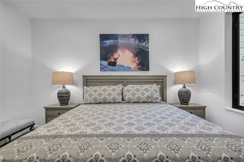 Bedroom - 106 Jackpine Rd, Beech Mountain, NC 28604 photo 2 of 4