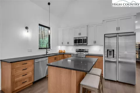 Kitchen - 106 Jackpine Rd, Beech Mountain, NC 28604 photo 1 of 3