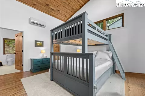 Bedroom - 124 Holly Ln, Beech Mountain, NC 28604 photo 3 of 3