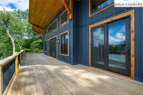 Exterior - 124 Holly Ln, Beech Mountain, NC 28604 photo 4 of 6