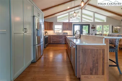 378 Ridge Rd, Roaring Gap, NC 28668 photo 23