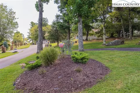378 Ridge Rd, Roaring Gap, NC 28668 photo 4