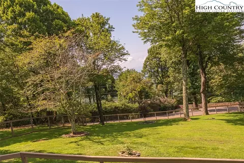 378 Ridge Rd, Roaring Gap, NC 28668 photo 12