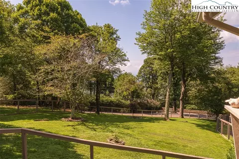 378 Ridge Rd, Roaring Gap, NC 28668 photo 11