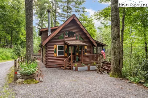 544 Laurelwood Ln, Boone, NC 28607