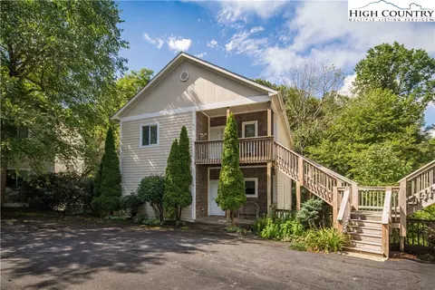 182 Evergreen Spgs #402, Blowing Rock, NC 28605