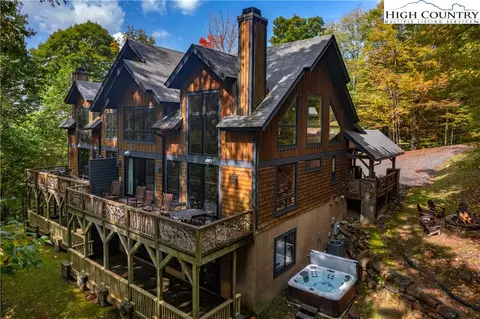 161 Hump View Trl, Banner Elk, NC 28604