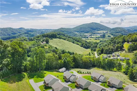View/Area - 208 Carson Ct #79, Boone, NC 28607 photo 2 of 2