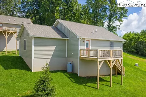 Exterior - 208 Carson Ct #79, Boone, NC 28607 photo 10 of 11