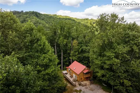 254 Seminole Trl, Elk Park, NC 28622