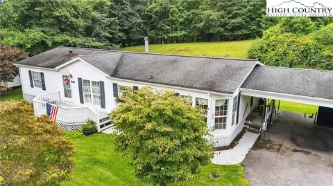 171 Autumn Ln, West Jefferson, NC 28694