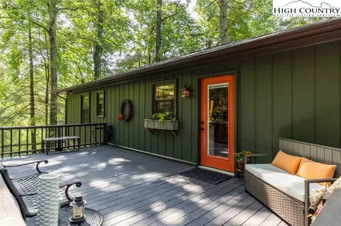 121 Sweetleaf Ln, Deep Gap, NC 28618 photo 29