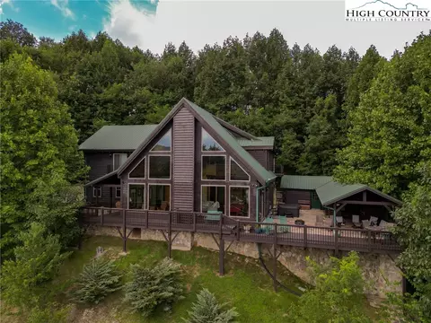 150 Tuscany Ridge Rdg, Sugar Grove, NC 28679