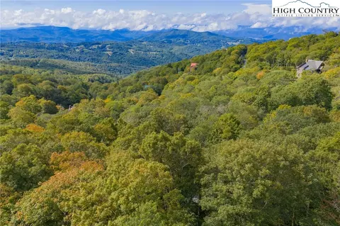 11 Fox Crest Rd, Beech Mountain, NC 28604 photo 5