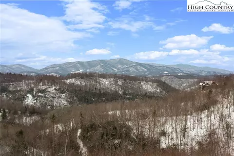 108 Falls Creek Pkwy, Elk Park, NC 28622