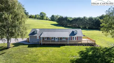 101 Beau Rivage Dr, Crumpler, NC 28617
