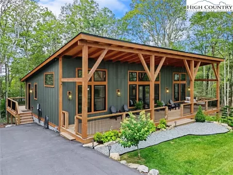 10 Maple Way, Newland, NC 28657