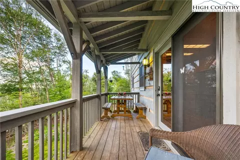 Exterior - 207 Lake Rd, Beech Mountain, NC 28604 photo 8 of 11