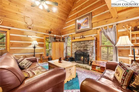 Living - 207 Lake Rd, Beech Mountain, NC 28604 photo 1 of 3