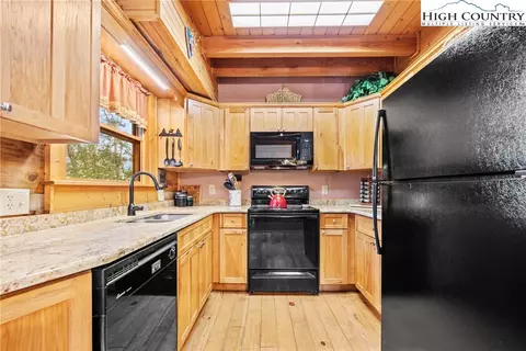Kitchen - 207 Lake Rd, Beech Mountain, NC 28604 photo 2 of 2