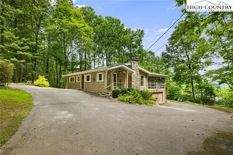 20 Ridgeview Rd, Spruce Pine, NC 28777 photo 2