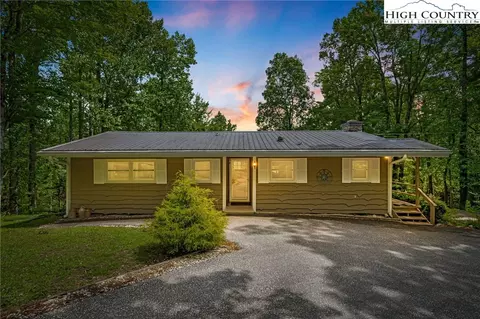 20 Ridgeview Rd, Spruce Pine, NC 28777 photo 3