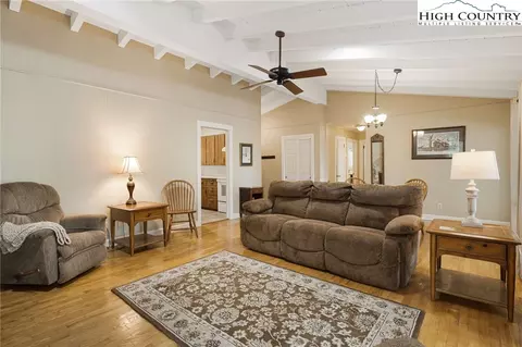 20 Ridgeview Rd, Spruce Pine, NC 28777 photo 11