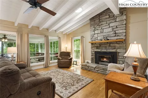 20 Ridgeview Rd, Spruce Pine, NC 28777 photo 9