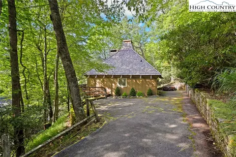 1239 Dogwood, Boone, NC 28607