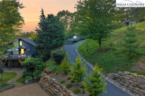 165 All Hallows Rd, Boone, NC 28607