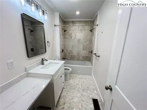 Bath - 505 Camp Rock Rd, Boone, NC 28607 photo 2 of 3
