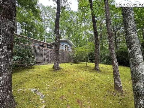 217 Shortoff Ln, Highlands, NC 28741