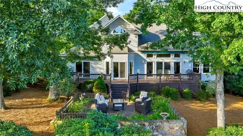 876 Turnberry Dr, Glade Valley, NC 28627