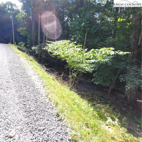201 Jackpine Rd, Beech Mountain, NC 28604 photo 6