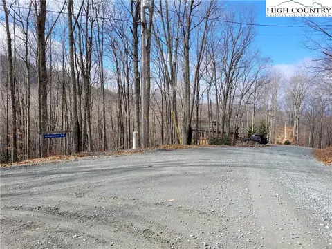201 Jackpine Rd, Beech Mountain, NC 28604 photo 7