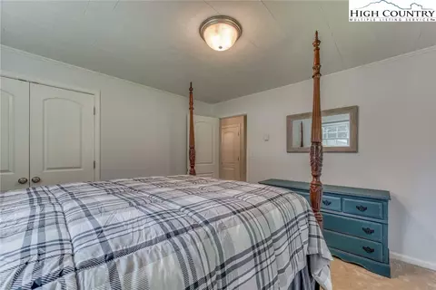 165 Apache St, Newland, NC 28657 photo 15