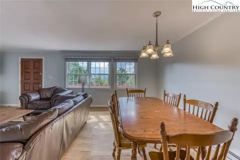 165 Apache St, Newland, NC 28657 photo 5
