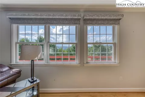 165 Apache St, Newland, NC 28657 photo 8