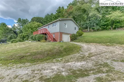 165 Apache St, Newland, NC 28657 photo 29